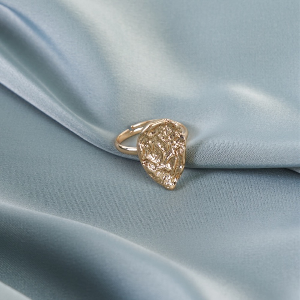 Taya Gold Hammered Ring